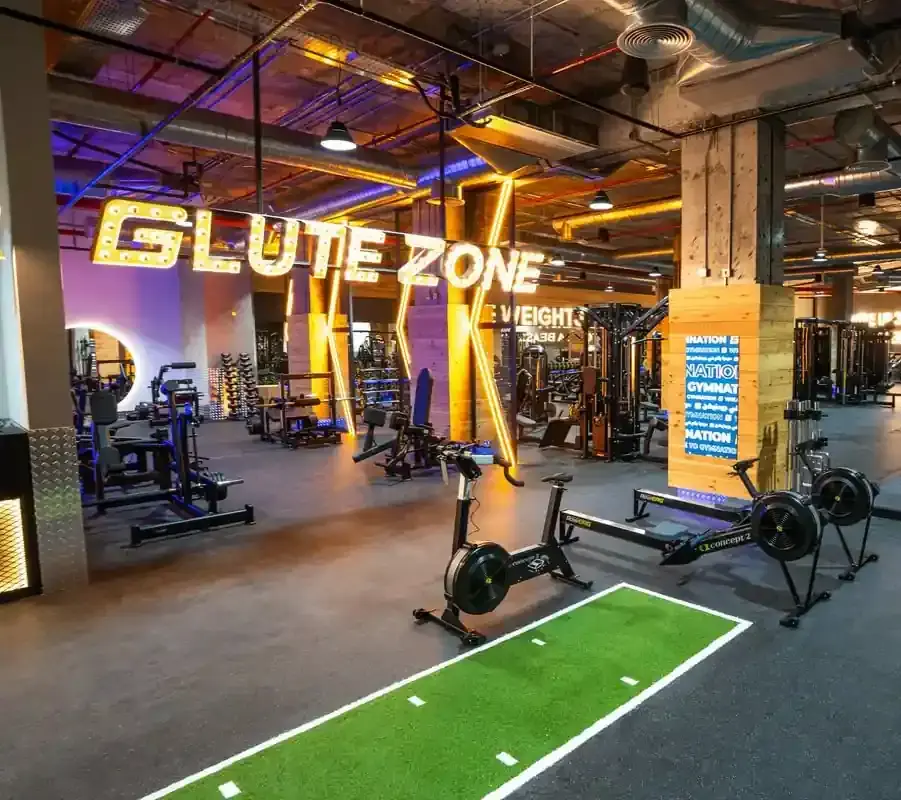 Sari Road Ladies (1)