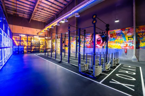 Localizer Mall Ladies